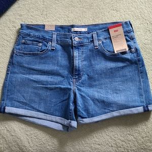 NWT Levi's Women's Mid Length Shorts
